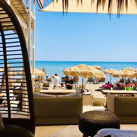 Cubaneros Holiday Inn لاغاناس المظهر الخارجي الصورة