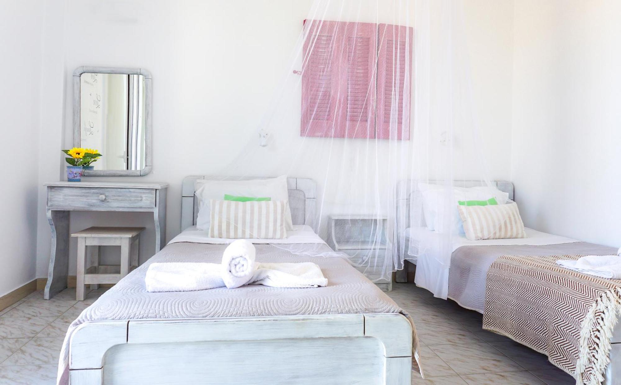 Cubaneros Holiday Inn لاغاناس الغرفة الصورة
